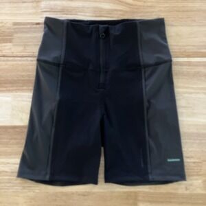 Lululemon Athletic Shorts Women's Sz. 6 Black Bike Tight 5.5" Inseam